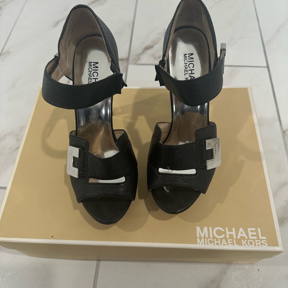 Michael Kors - Beverly platform 4 inch leather heels
